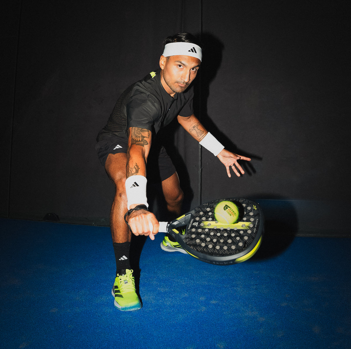 Supreme VSQZ 2025 + 2 rör Serie+ Tour + 3-pack Overgrip